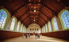 Budai Várséták - Hauszmann paripái - Vezetett bejárás az újjáépült Lovarda épületében