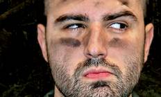 Dumaszínház - Férfi megérzés - Elek Péter önálló estje sok zenével, műsorvezető: Sipos Orsolya