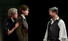 Új Színház - Elvásik a veres csillag