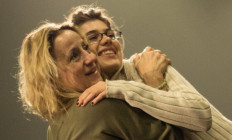 B32 Galéria és Kultúrtér - Nézőművészeti Kft.: SÚLYOS