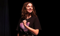 Jurányi Produkciós Közösségi Inkubátorház - EGY ÉLETEM: KEMÉNY ZSÓFI ÉLETRAJZI STAND UP EST