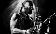 Budapest Music Center - Korhan Futaci feat. Aleaxander Hawkins (TR/UK)