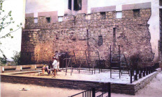 Budapesti Történeti Múzeum - Falatnyi falak - séta a hajdani pesti városfal mentén