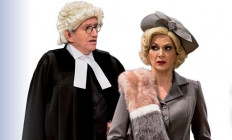 Játékszín - A vád tanúja