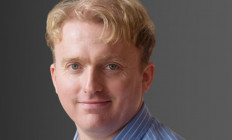 Dumaszínház - Tudományos Stand Up - Lackfi János: A MAGAM SZAKÁLLA - Hogyan lesz az életből irodalom?