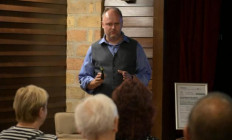 KMO Művelődési Központ és Könyvtár - Katona Csaba előadása - A 200 éves Akadémia