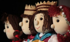 Budaörsi Jókai Mór Művelődési Ház - Csokibár // Hófehér és Rózsapiros