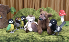 Klauzál Gábor Művelődési Központ - Manócska-Sündisznócska lovagol