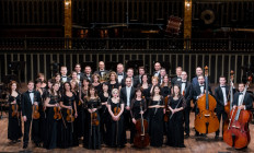 Mom Kulturális Központ - A szerelem klasszikusai - Danubia Zenekar