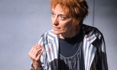 Karaván Színház és Művészeti Alapítvány - ANYA