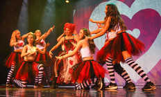 Vidám Színpad - Alice Csodaországban