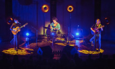 Corvin Művelődési Ház - Erzsébetligeti Színház - Füst a szemében - Cseh Tamás történetei és dalai