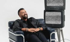 Dumaszínház Kft - Ezt benéztem! - Musimbe Dávid Dennis önálló estje, műsorvezető: Sipos Orsi