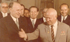 Stúdió K Színház - Gloster fiai és a Richardok 2. - Dalos György