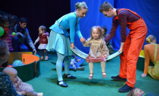 KULT7 - Babaszínház-Fitos Dezső Társulat: Tündérhinta