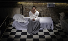 RS9 Színház - A Tizenegyes kórterem